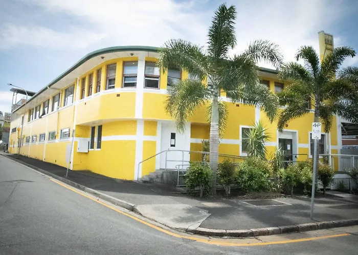 Habitat BackpackersHostel